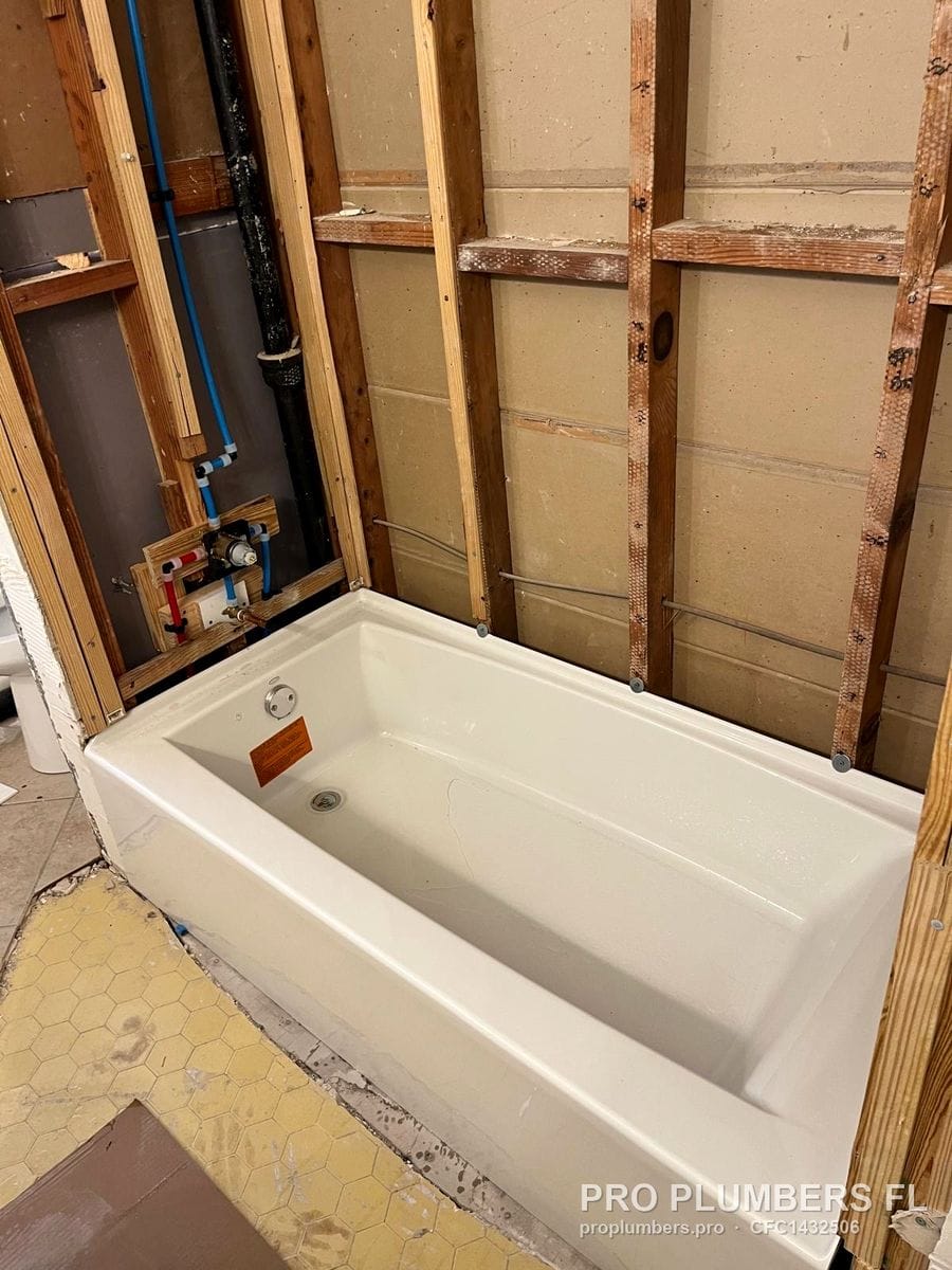 Alcove bathtub installed in the framing with PEX-A valve rough-in in Clearwater, Florida by PRO PLUMBERS FL, LLC (licence CFC1432506)