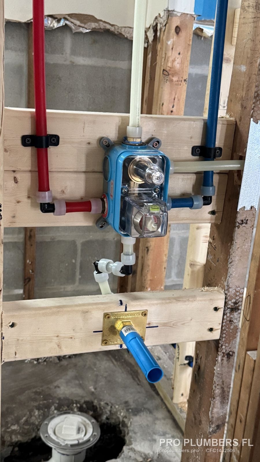 Close-up of a shower valve with PEX-A connections and tub spout supply in Belleair Beach, Florida by PRO PLUMBERS FL, LLC (licence CFC1432506)