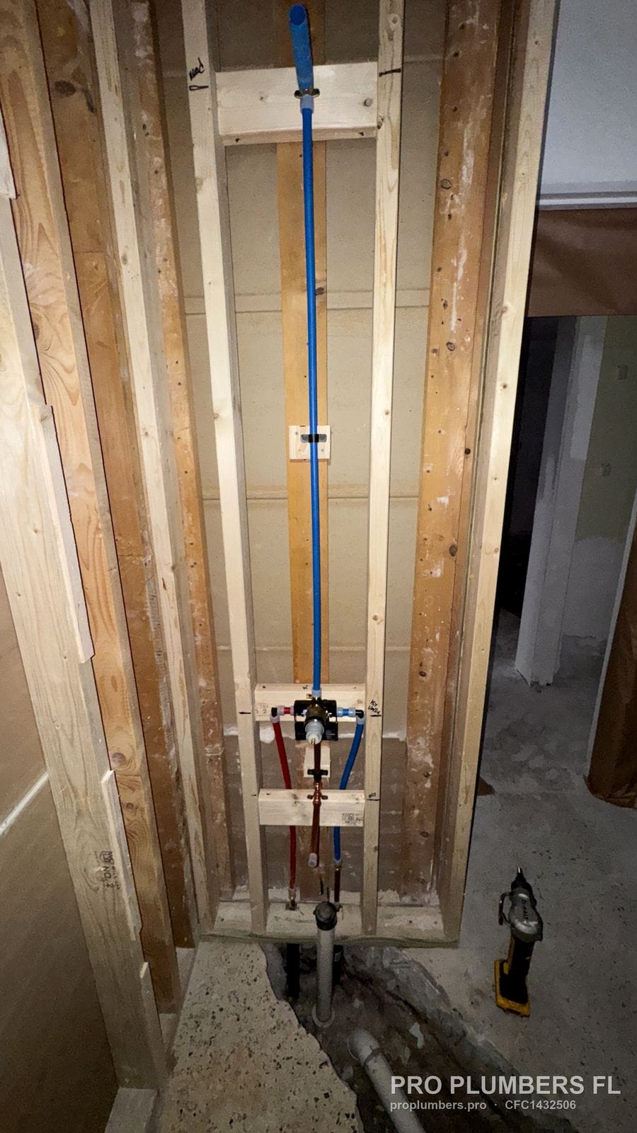 Full-height shower wall rough-in with PEX-A riser and valve in St. Petersburg, Florida by PRO PLUMBERS FL, LLC (licence CFC1432506)