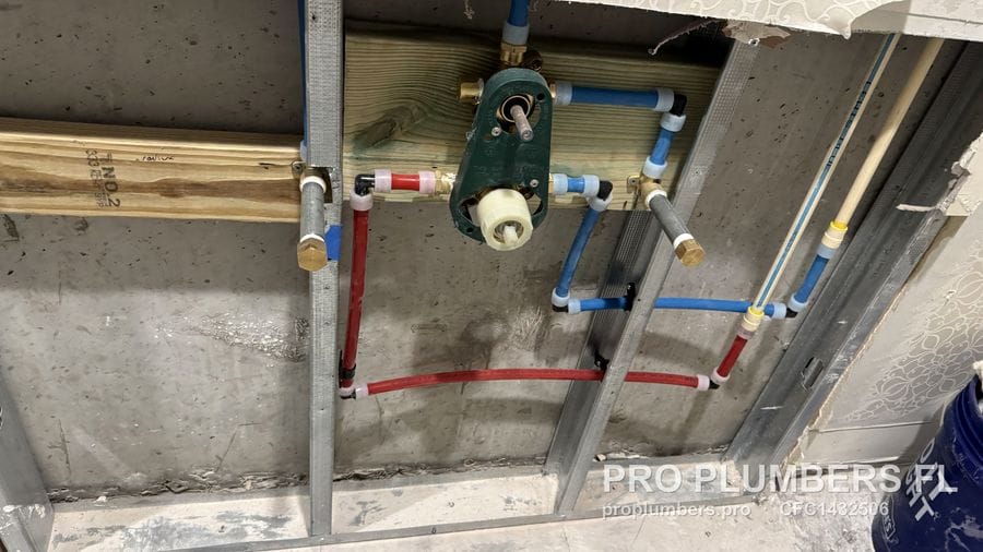 Tub valve roughed in with PEX-A piping in metal-stud framing in Tampa, Florida by PRO PLUMBERS FL, LLC (licence CFC1432506)