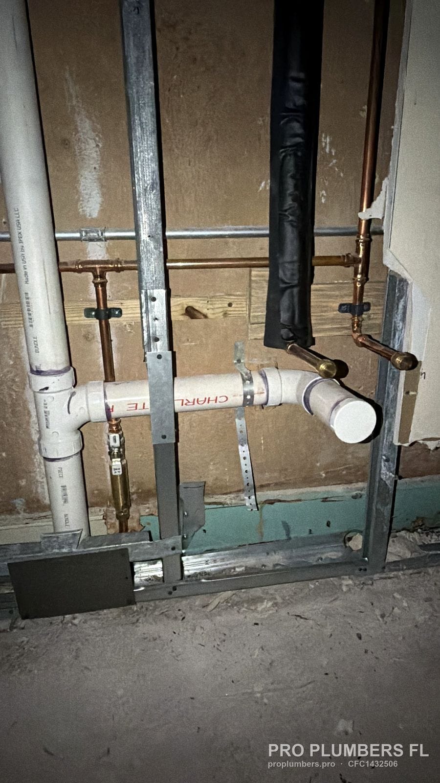 Copper water supply and PVC drain rough-in in a metal-stud wall of a restaurant in West Palm Beach, Florida by PRO PLUMBERS FL, LLC (licence CFC1432506)