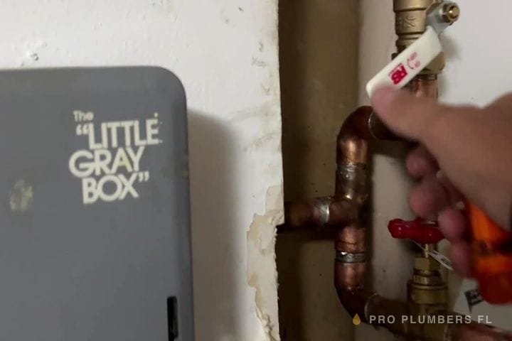 Water shut-off valve replacement — Tampa Bay area