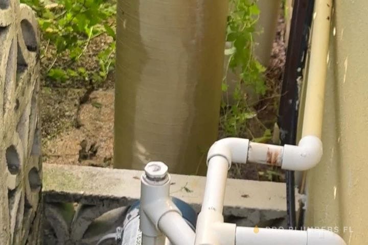Well tank and pump service — Tampa Bay area
